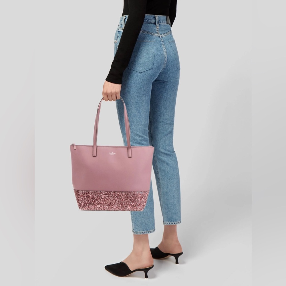 Kate Spade New York Greta Court Glitter Penny Tote in dusty peony